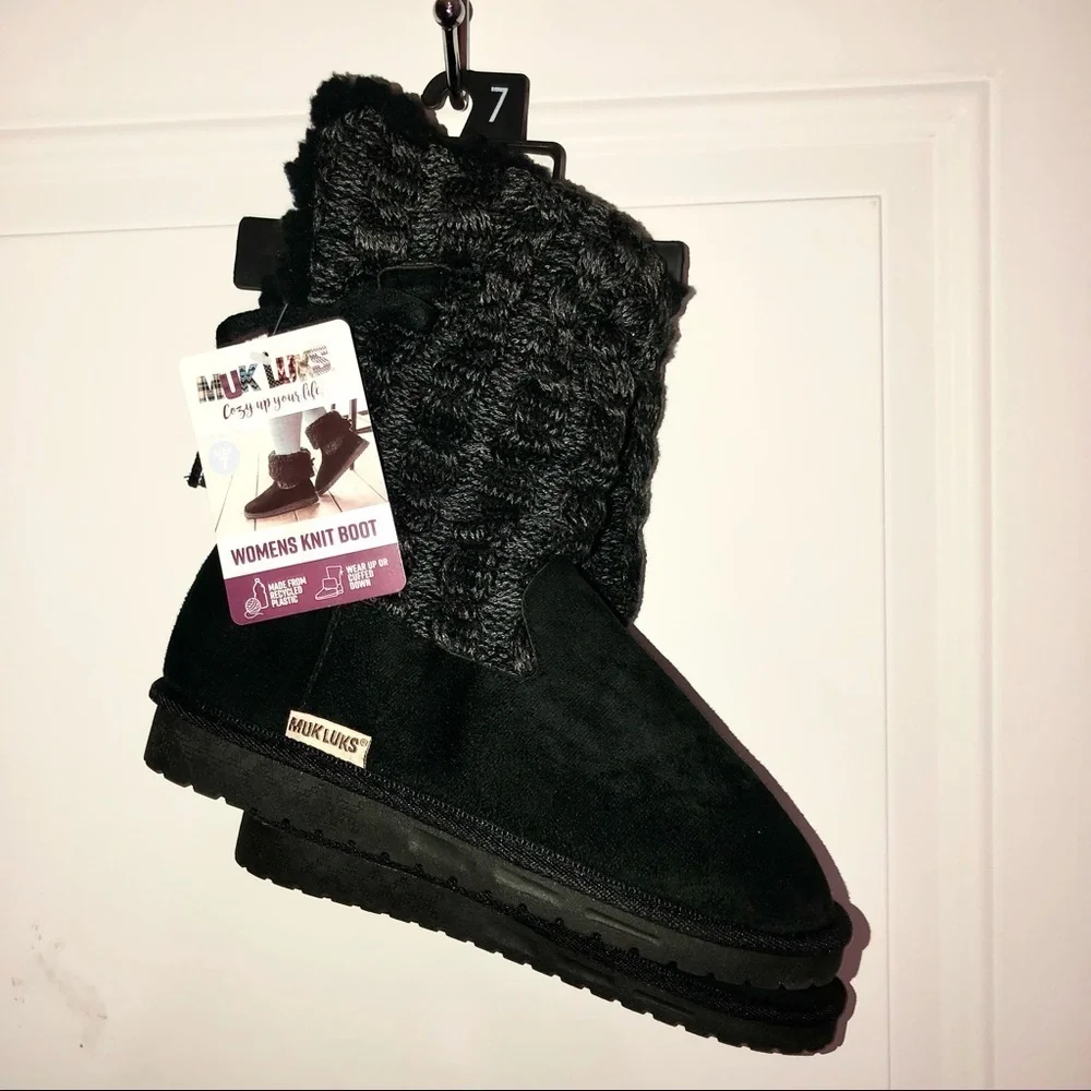 Muk Luks women’s Knit Boots Dark gray and black 7